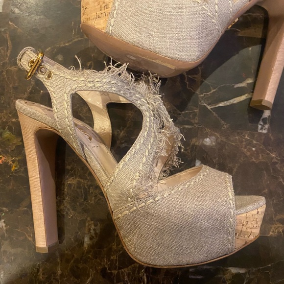 Prada Heels Size 37 - Picture 2 of 6